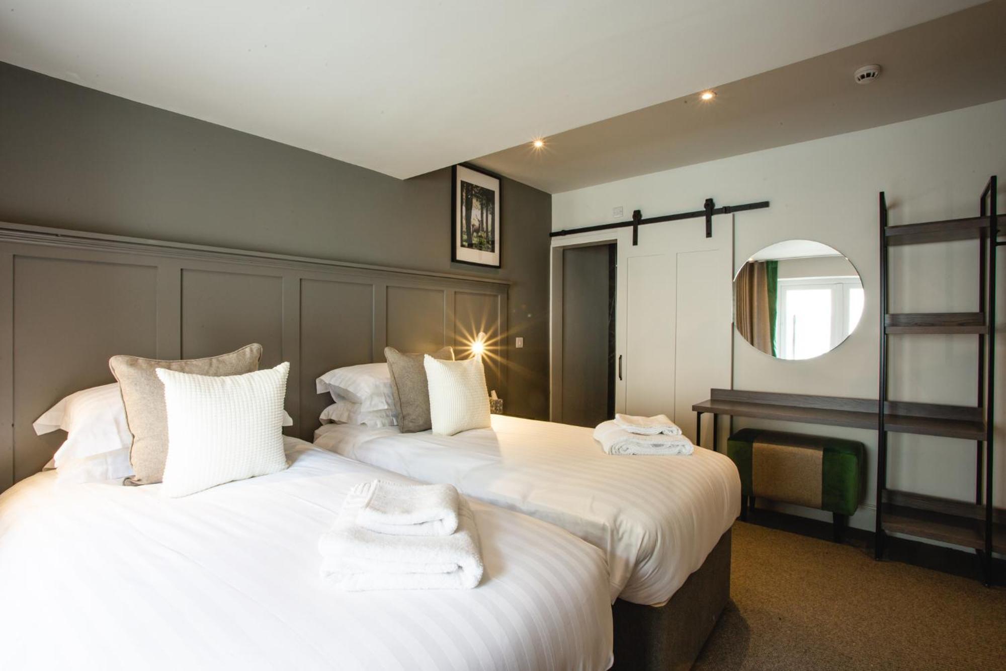 Herriots Hotel Скиптон Экстерьер фото